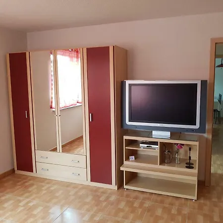 Katharina * אטנהיים